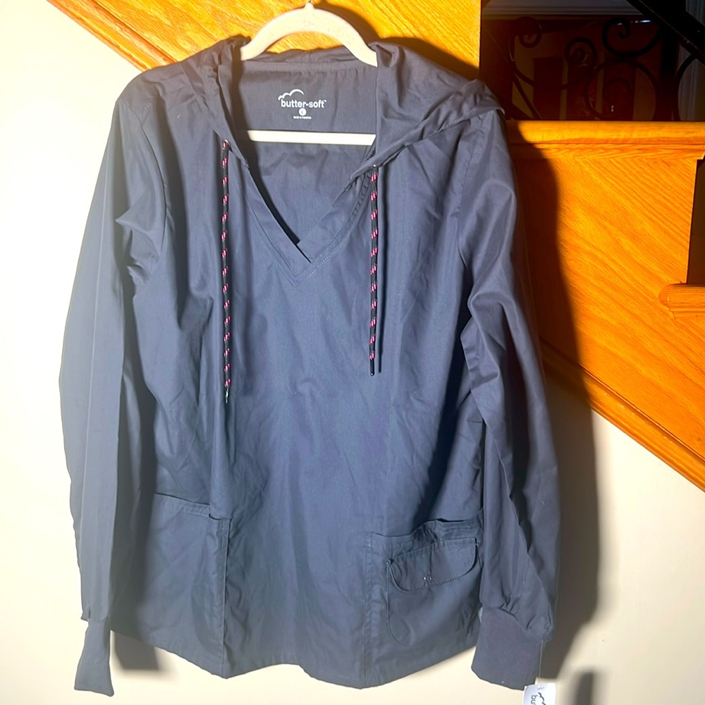 Butter-Soft Top Uniform Size Large Pewter New With Tag